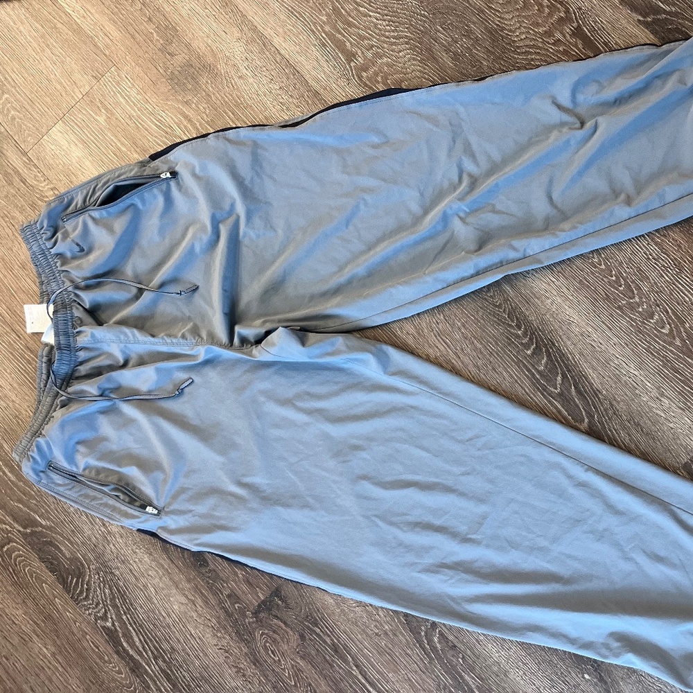 Gray Nike sweatpants